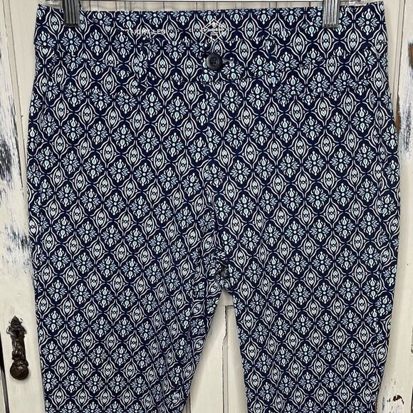 St John’s Bay Blue Teal Straight Leg Mosaic Medallion Print Pants Size 6 P - Picture 4 of 15